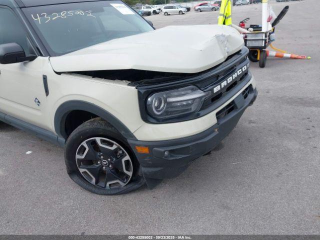 Ford Bronco Outer Banks Image 14