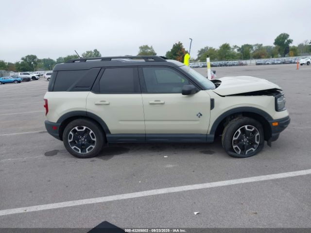 Ford Bronco Outer Banks Image 16