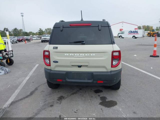 Ford Bronco Outer Banks Image 11