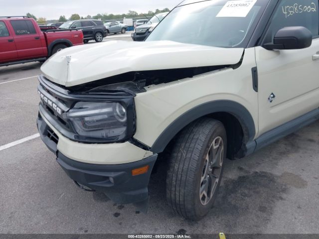 Ford Bronco Outer Banks Image 15