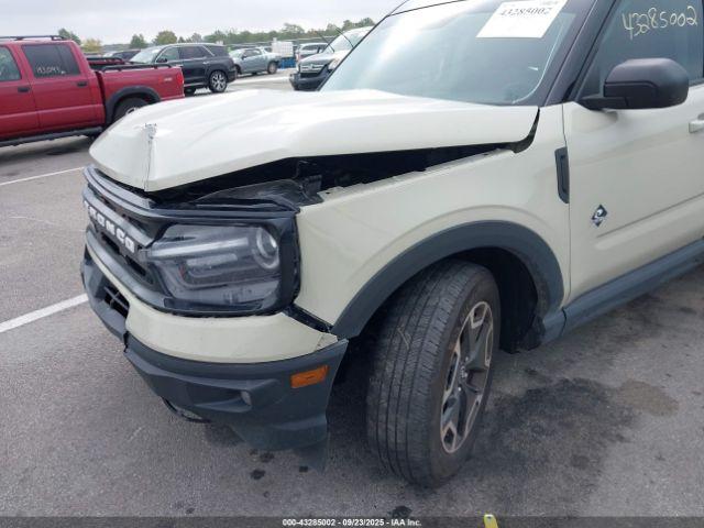 Ford Bronco Outer Banks Image 15