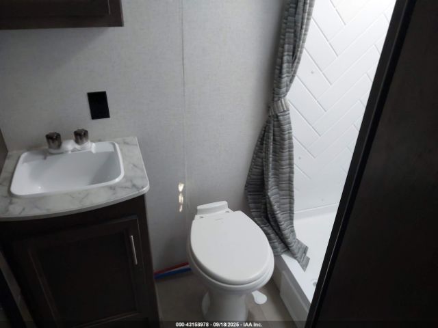 Coleman 1855rb Image 8