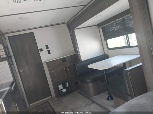 Coleman 1855rb Image 14