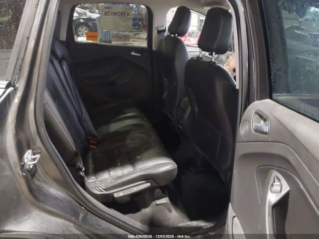 Ford Escape Titanium Image 12