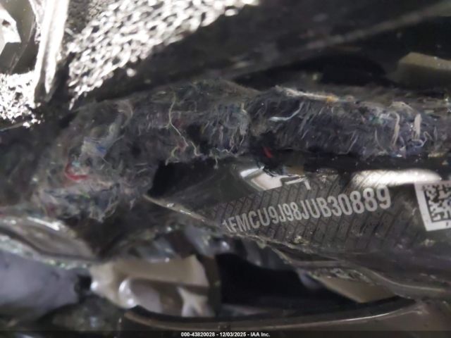 Ford Escape Titanium Image 10