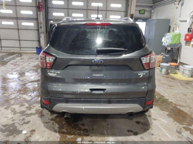 Ford Escape Titanium Image 15
