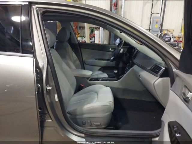 Kia Optima Ex Image 4