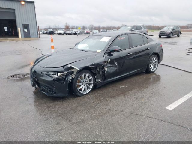 Alfa Romeo Giulia Sprint Rwd Image 2