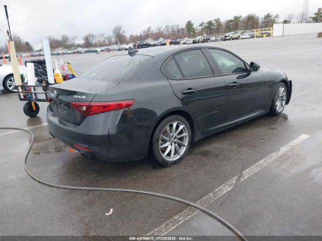 Alfa Romeo Giulia Sprint Rwd Image 11