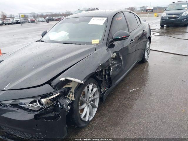 Alfa Romeo Giulia Sprint Rwd Image 16