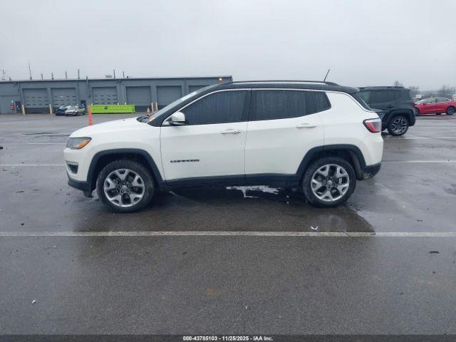 Jeep Compass Limited 4x4 Image 3