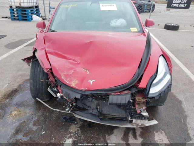 Tesla Model 3 Long Range Dual Motor All-wheel Drive Image 17