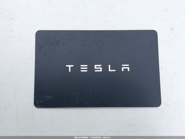 Tesla Model 3 Long Range Dual Motor All-wheel Drive Image 2