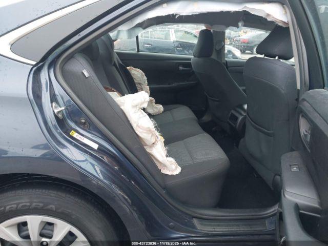 Toyota Camry Le Image 11