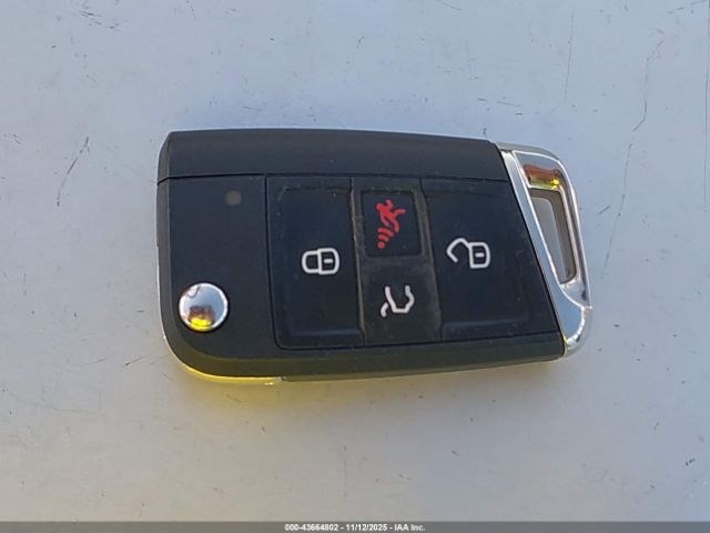 Volkswagen Golf Image 3