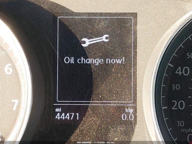 Volkswagen Golf Image 2