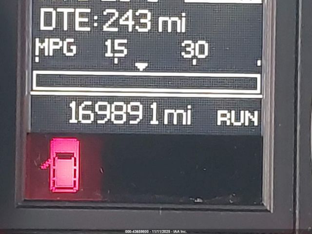 Chrysler Town & Country Touring Image 15