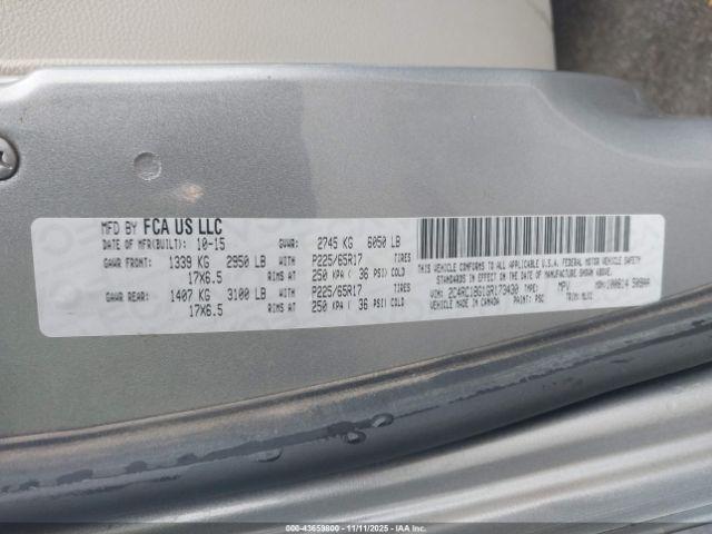 Chrysler Town & Country Touring Image 14