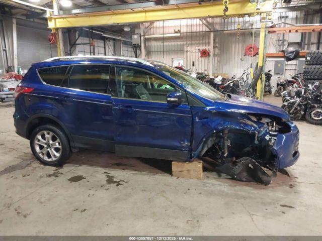 Ford Escape Titanium Image 7