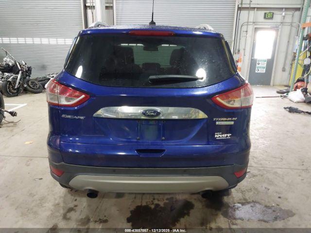 Ford Escape Titanium Image 8