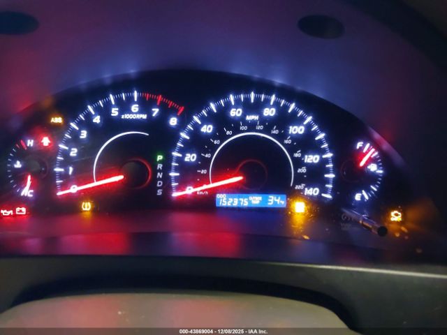 Toyota Camry Le Image 2