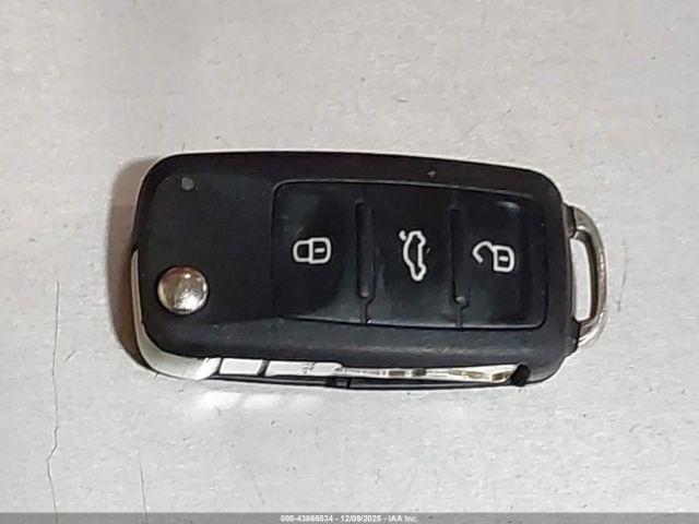 Volkswagen Passat 2.5l S Image 2