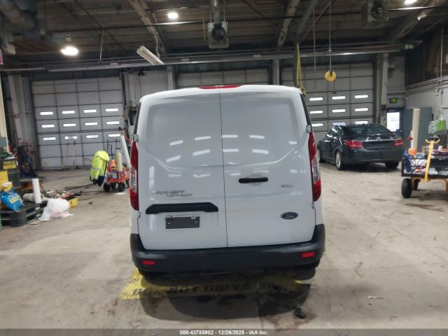 Ford Transit Xlt Image 16