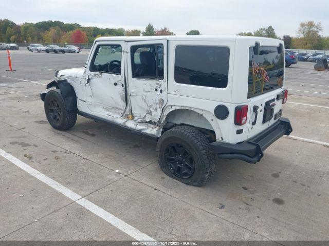 Jeep Wrangler Backcountry Image 6