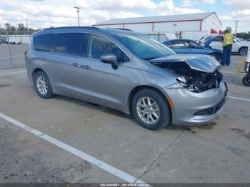  Salvage Chrysler Voyager