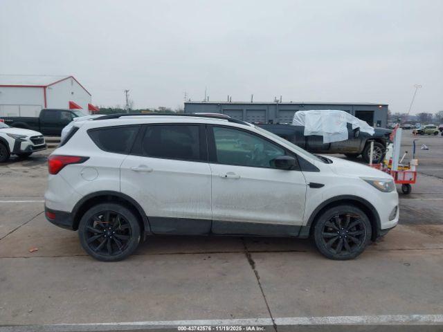 Ford Escape Se Image 8