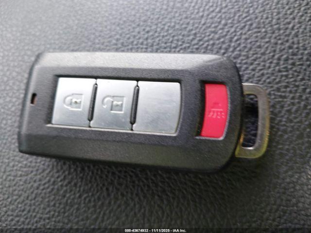 Mitsubishi Outlander 2.4 Gt Awc Image 13