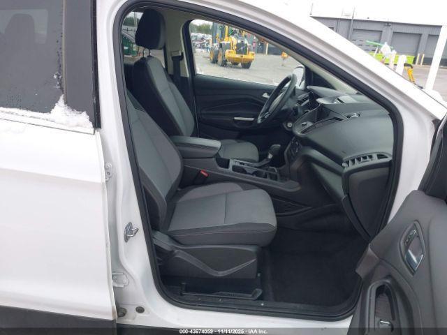 Ford Escape Se Image 3