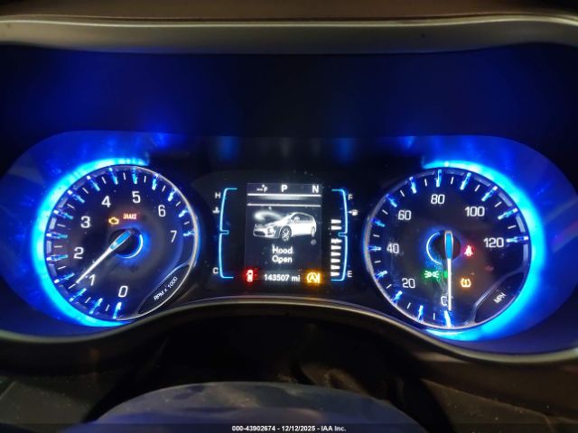 Chrysler Pacifica Touring Plus Image 4