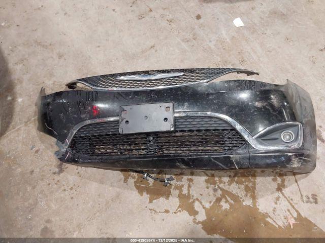 Chrysler Pacifica Touring Plus Image 10