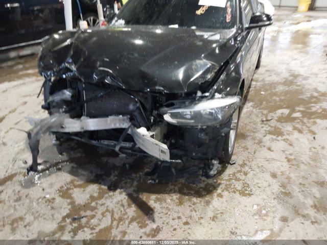 BMW 3 Series Xdrive Image 12