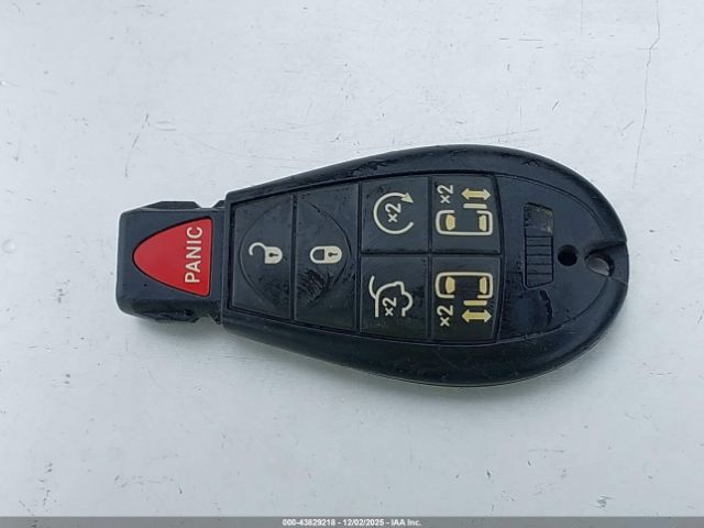 Chrysler Town & Country Touring-l Image 16