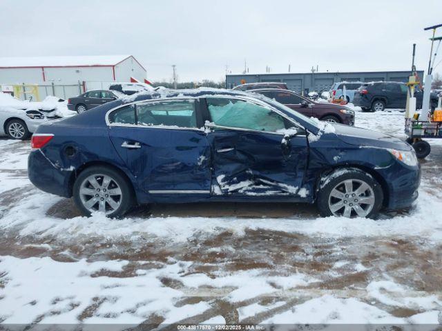 Buick LaCrosse Cxl Image 2