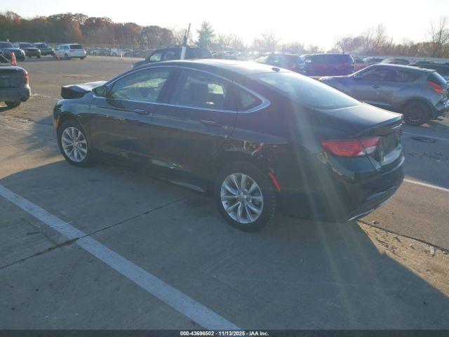 Chrysler 200 C Image 16