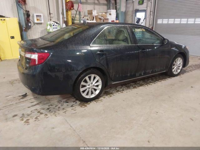 Toyota Camry Xle Image 11