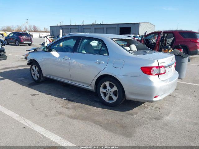 Toyota Corolla Le Image 6