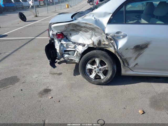 Toyota Corolla Le Image 11