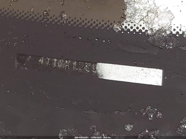 Toyota Camry Le Image 2