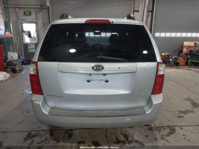 Kia Sedona Lx Image 5