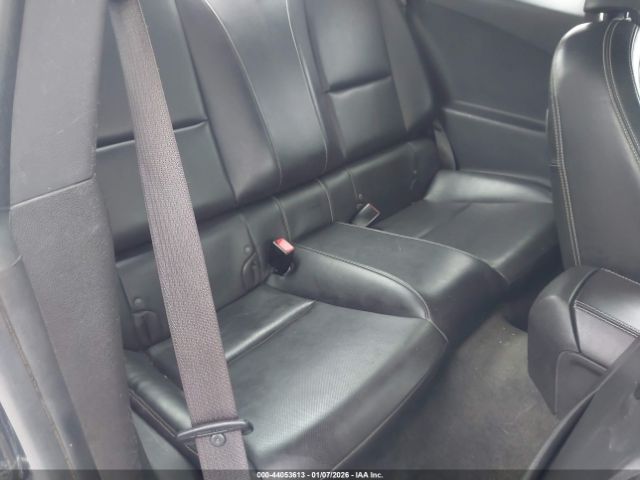 Chevrolet Camaro 2lt Image 8