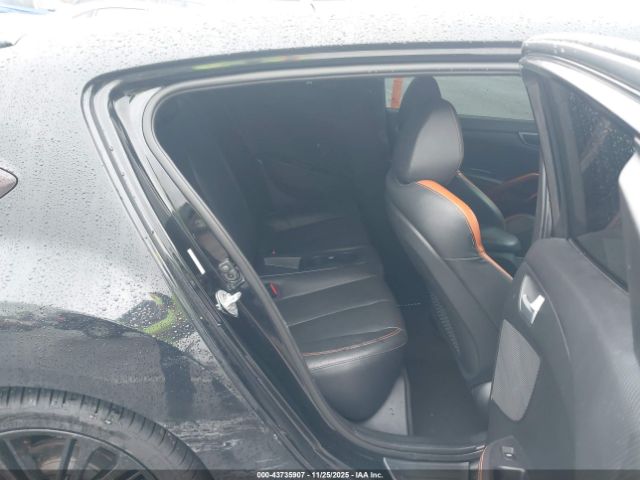 Hyundai VELOSTER Turbo Image 2