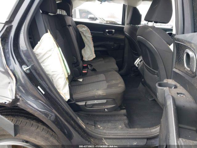 Kia Sorento Lx Image 10