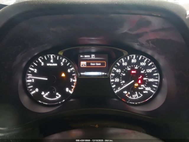 Nissan Pathfinder Platinum 4wd Image 8