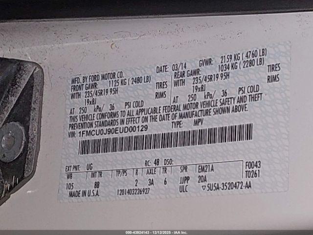 Ford Escape Titanium Image 13