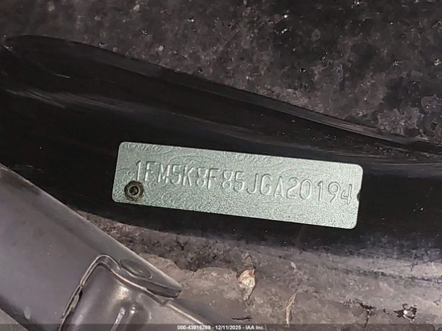 Ford Explorer Limited Image 16