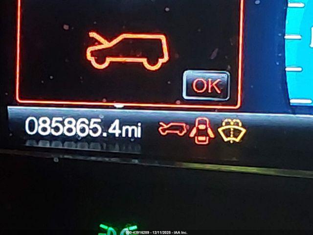 Ford Explorer Limited Image 15